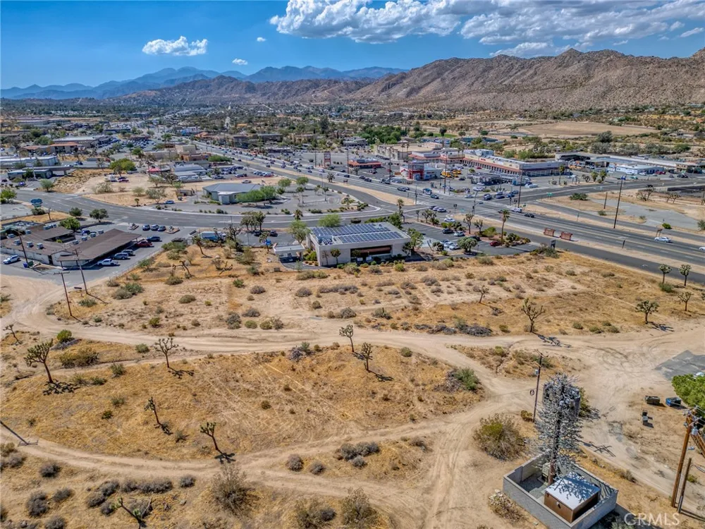 57313 29 Palms Yucca Valley, CA 92284