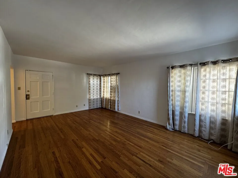 1242 Edris Drive Los Angeles, CA 90035