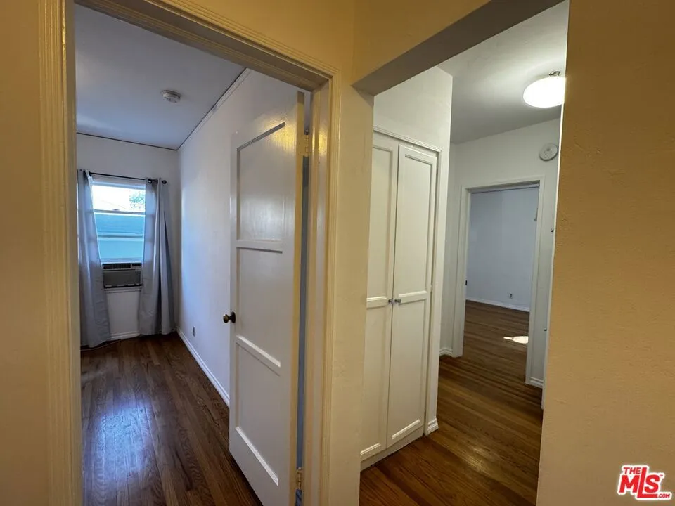 1242 Edris Drive Los Angeles, CA 90035