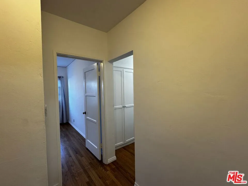 1242 Edris Drive Los Angeles, CA 90035