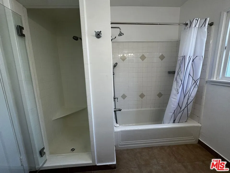 1242 Edris Drive Los Angeles, CA 90035