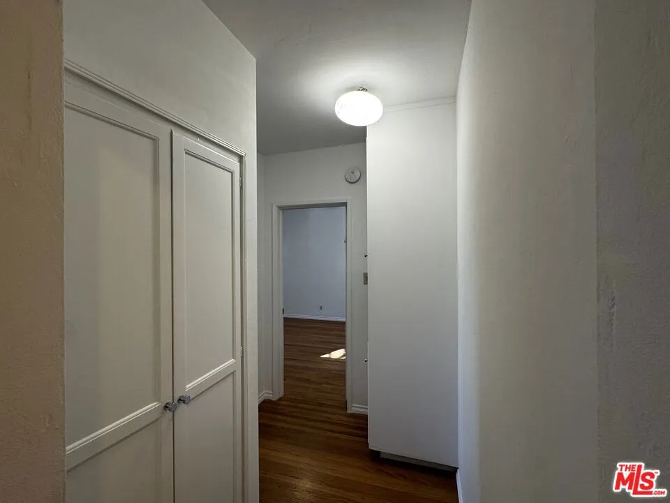 1242 Edris Drive Los Angeles, CA 90035