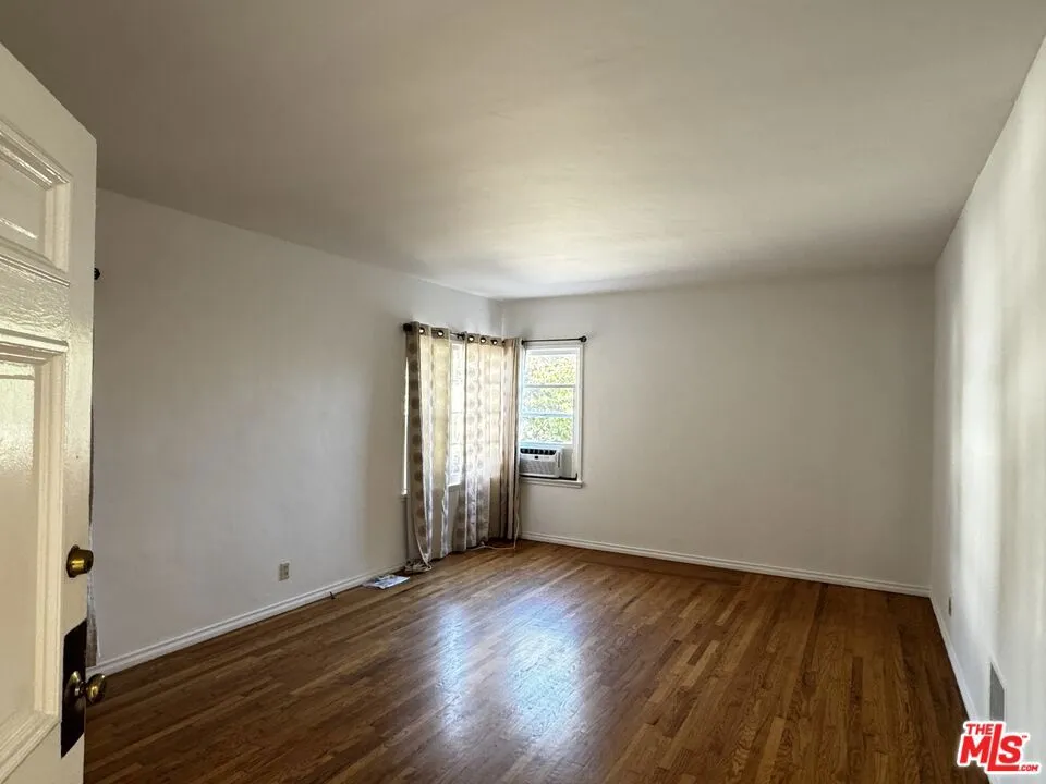 1242 Edris Drive Los Angeles, CA 90035