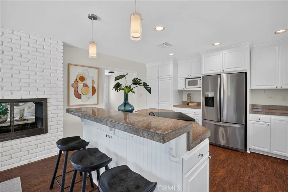 410 Lenwood Costa Mesa, CA 92627