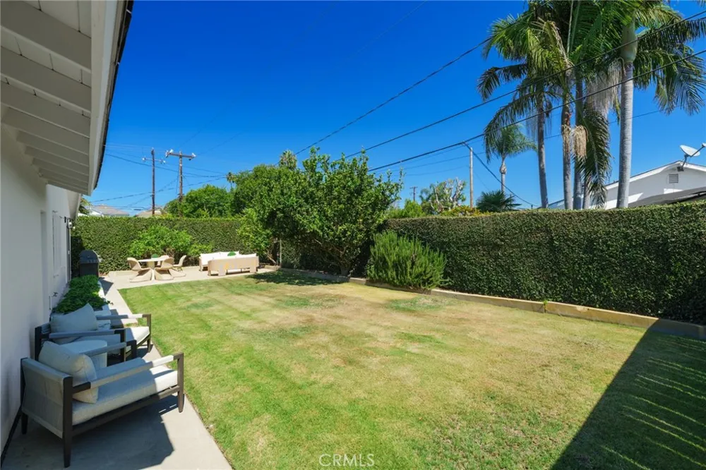 410 Lenwood Costa Mesa, CA 92627