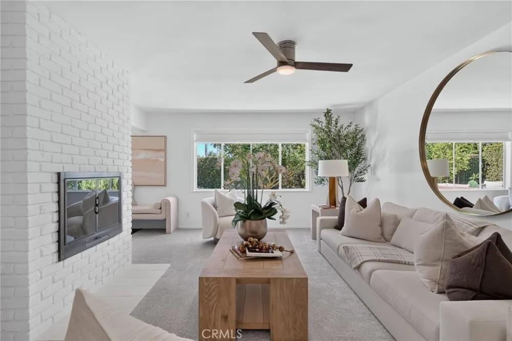 410 Lenwood Costa Mesa, CA 92627