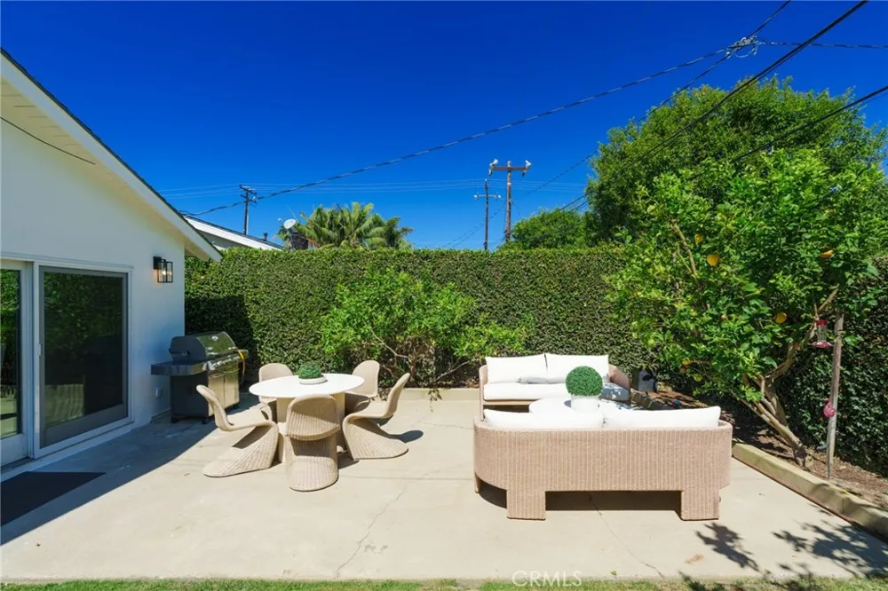 410 Lenwood Costa Mesa, CA 92627