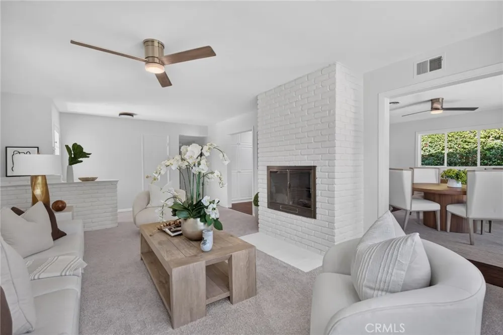 410 Lenwood Costa Mesa, CA 92627