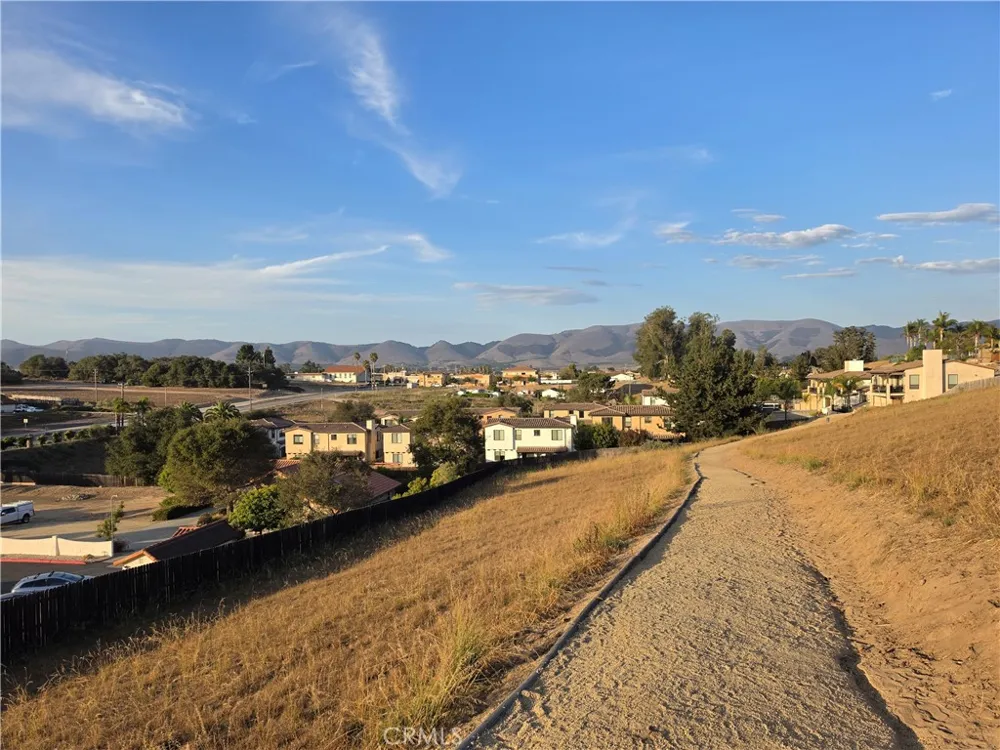 114 Finnians Nipomo, CA 93444
