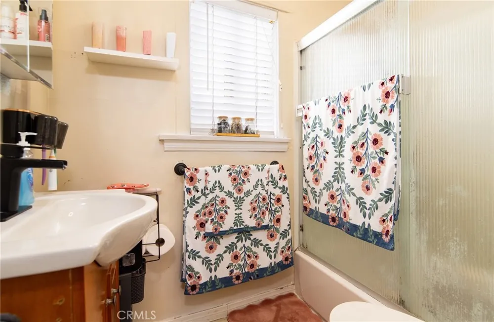 482 E 59th Long Beach, CA 90805