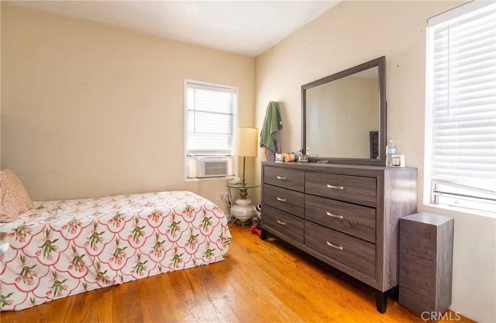 482 E 59th Street Long Beach, CA 90805