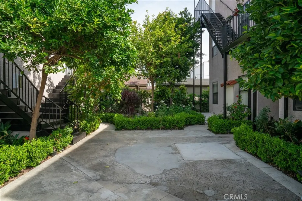1035 Lime Avenue Long Beach, CA 90813