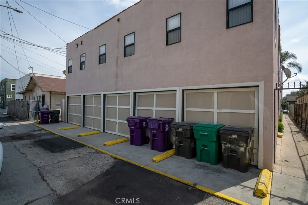1035 Lime Avenue Long Beach, CA 90813