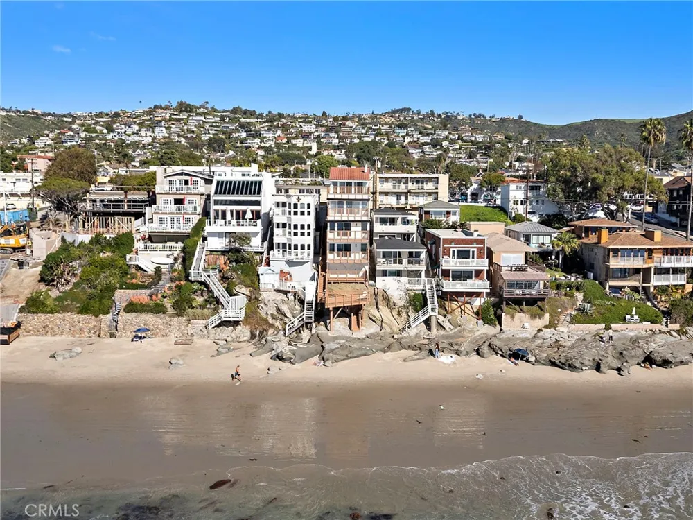 1045 Gaviota Drive #B Laguna Beach, CA 92651