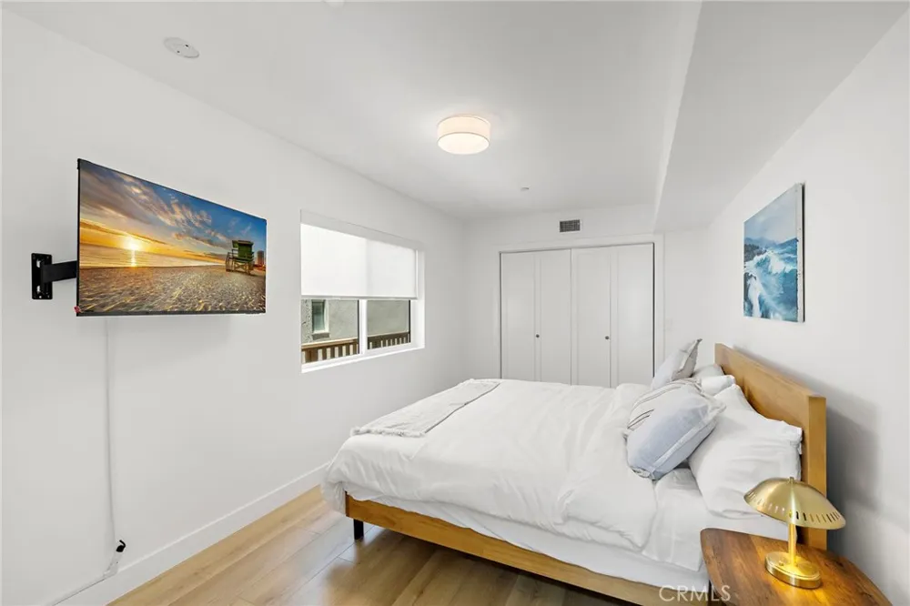 1045 Gaviota Drive #B Laguna Beach, CA 92651