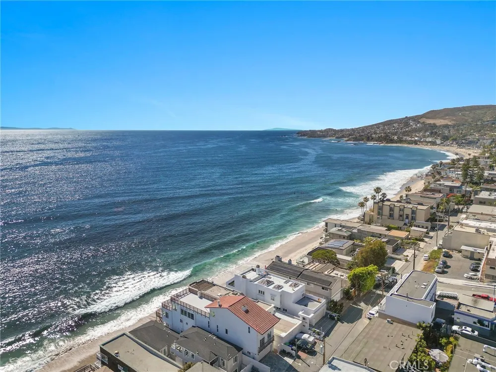 1045 Gaviota Drive #B Laguna Beach, CA 92651