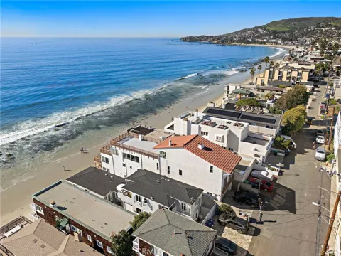 1045 Gaviota Drive #B