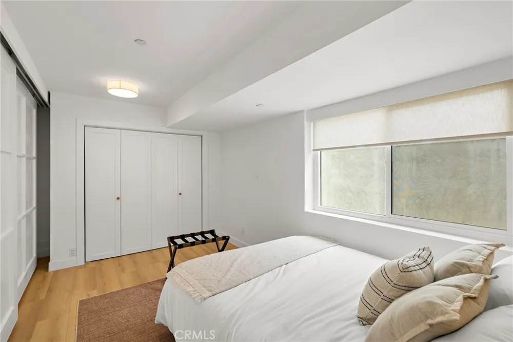 1045 Gaviota Drive #B Laguna Beach, CA 92651
