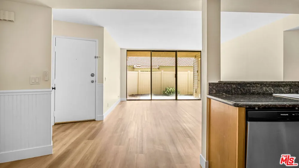 75 Carriage Way Pomona, CA 91766