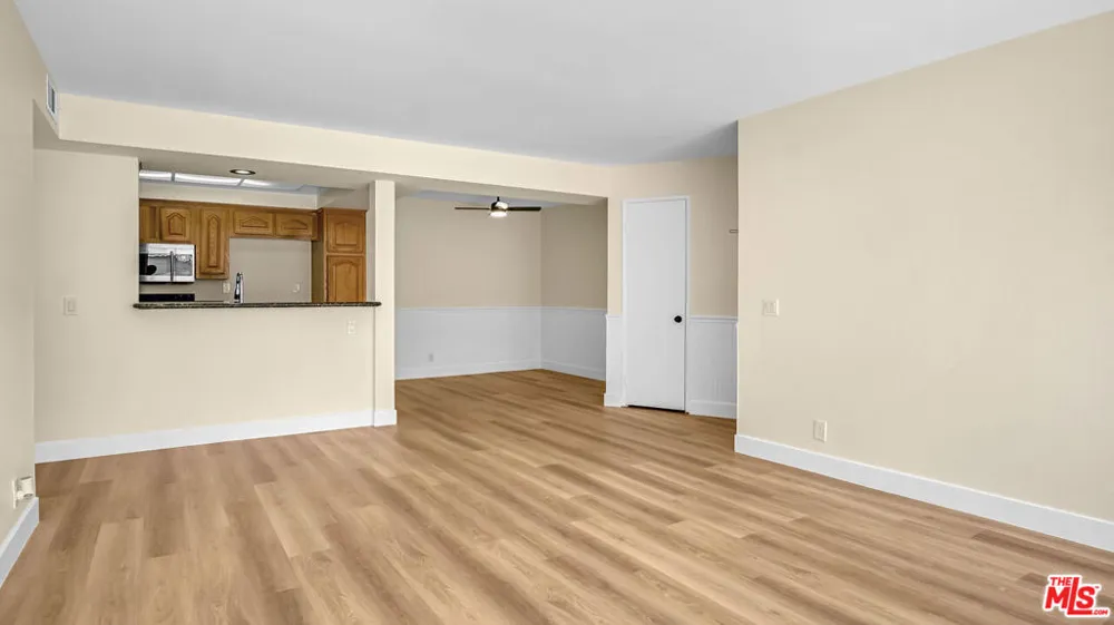 75 Carriage Way Pomona, CA 91766