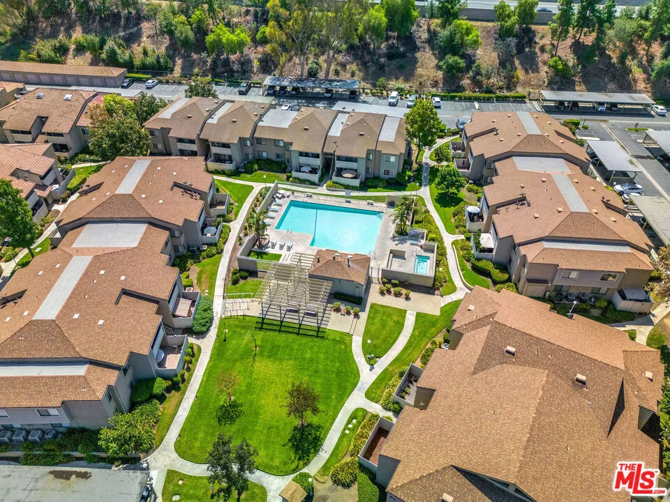 75 Carriage Way Pomona, CA 91766