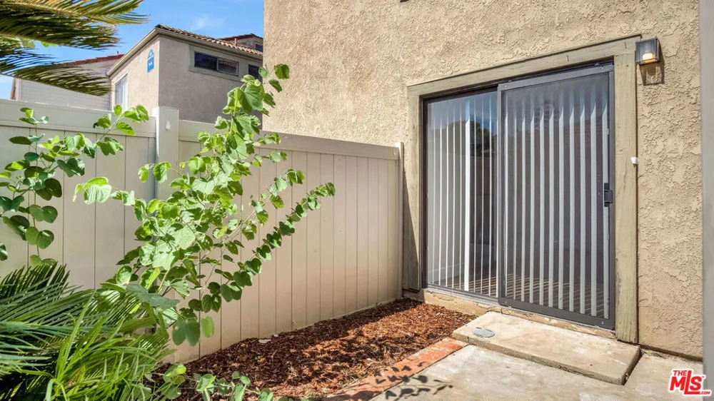 75 Carriage Way Pomona, CA 91766