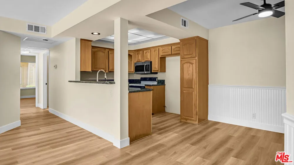 75 Carriage Way Pomona, CA 91766