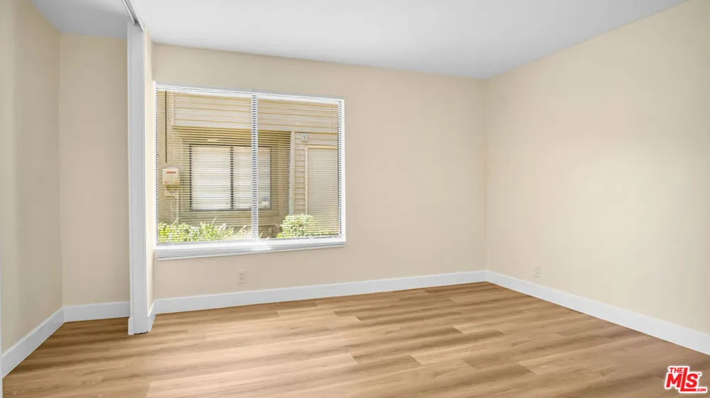 75 Carriage Way Pomona, CA 91766