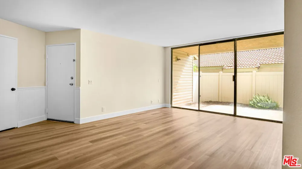 75 Carriage Way Pomona, CA 91766