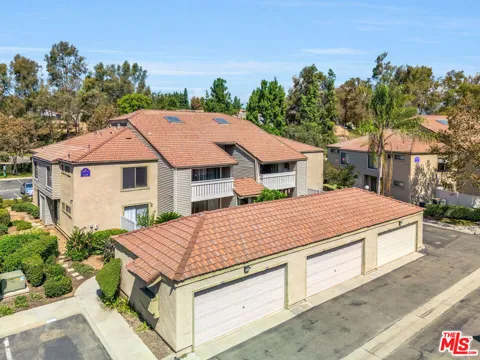 75 Carriage Way