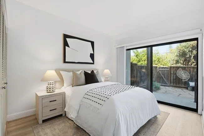 1286 Woodside Road Redwood City, CA 94061
