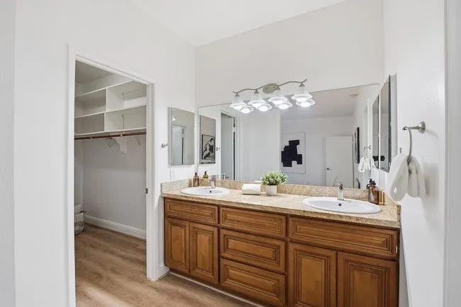 1286 Woodside Road Redwood City, CA 94061