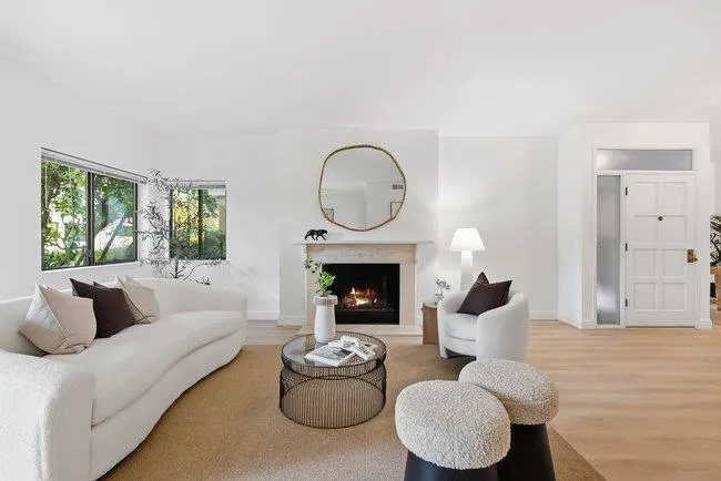 1286 Woodside Road Redwood City, CA 94061