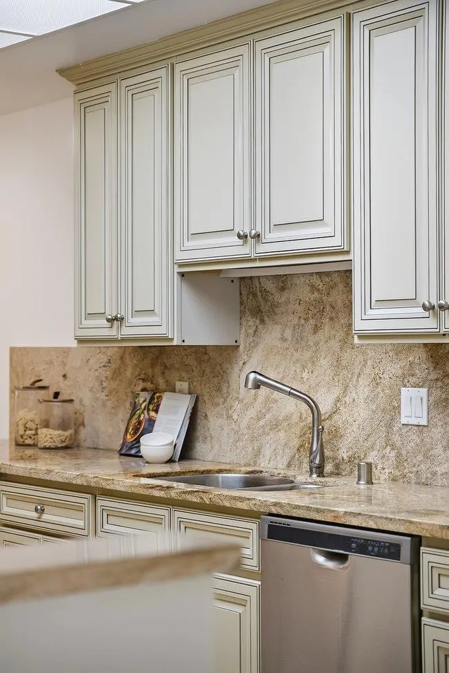 1286 Woodside Road Redwood City, CA 94061
