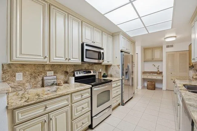 1286 Woodside Road Redwood City, CA 94061