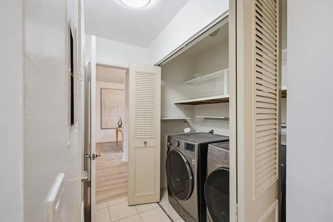 1286 Woodside Road Redwood City, CA 94061