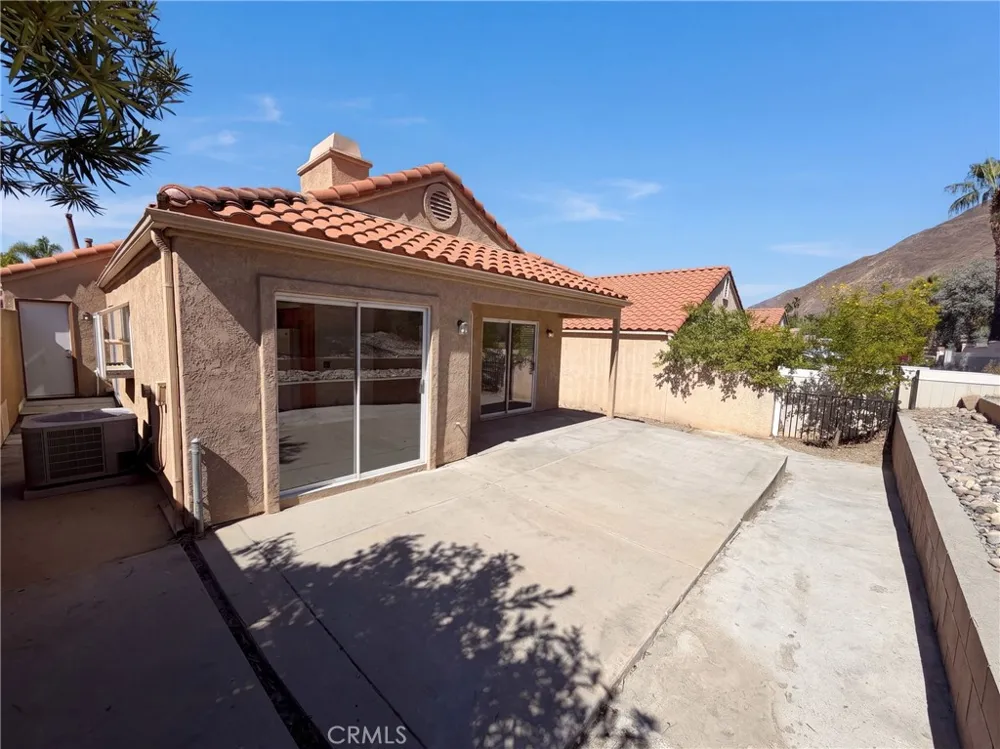 961 Verona San Jacinto, CA 92583