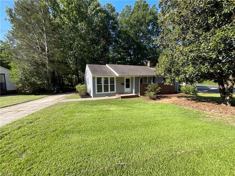 1413 Gracewood Drive Greensboro, NC 27408