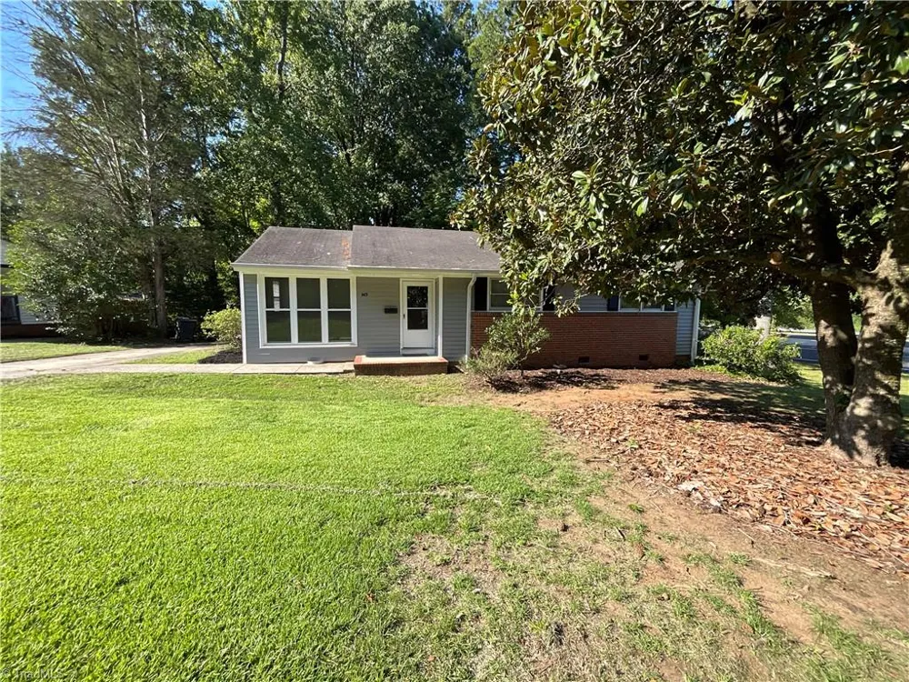 1413 Gracewood Drive Greensboro, NC 27408