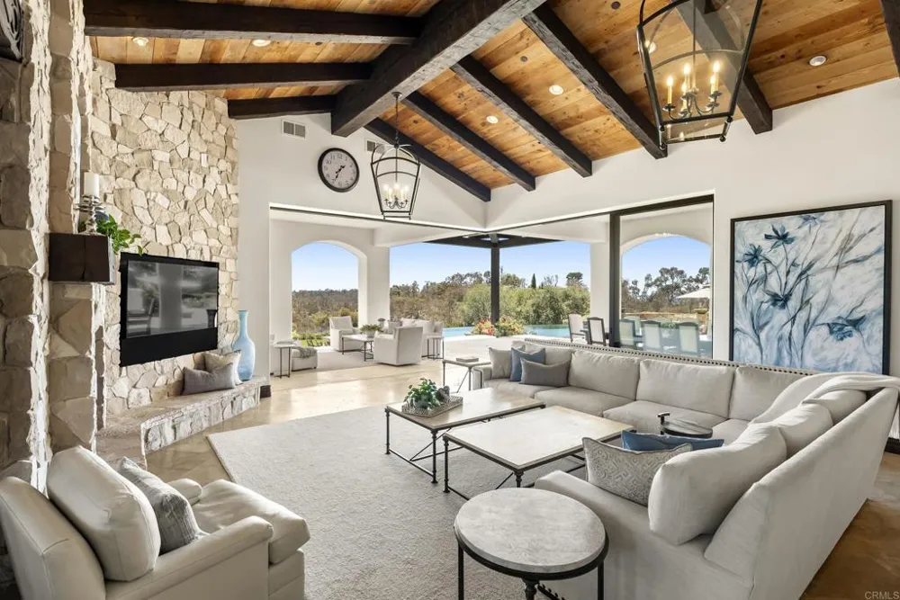 5293 La Glorieta Rancho Santa Fe, CA 92067