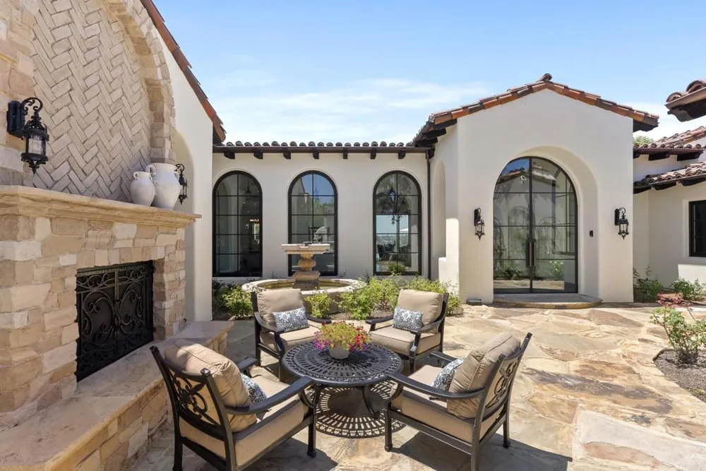 5293 La Glorieta Rancho Santa Fe, CA 92067