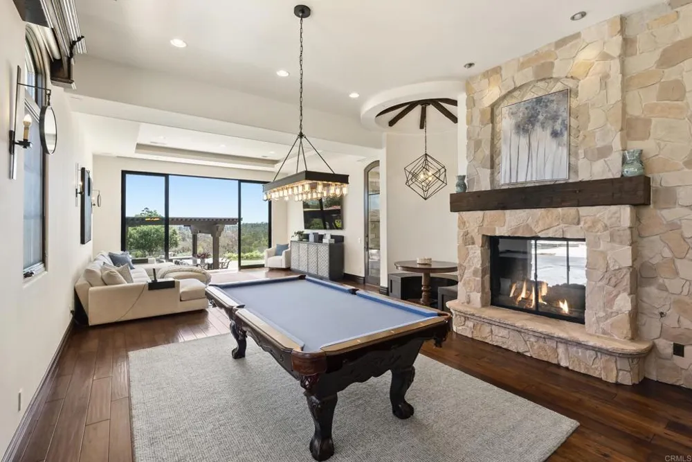 5293 La Glorieta Rancho Santa Fe, CA 92067