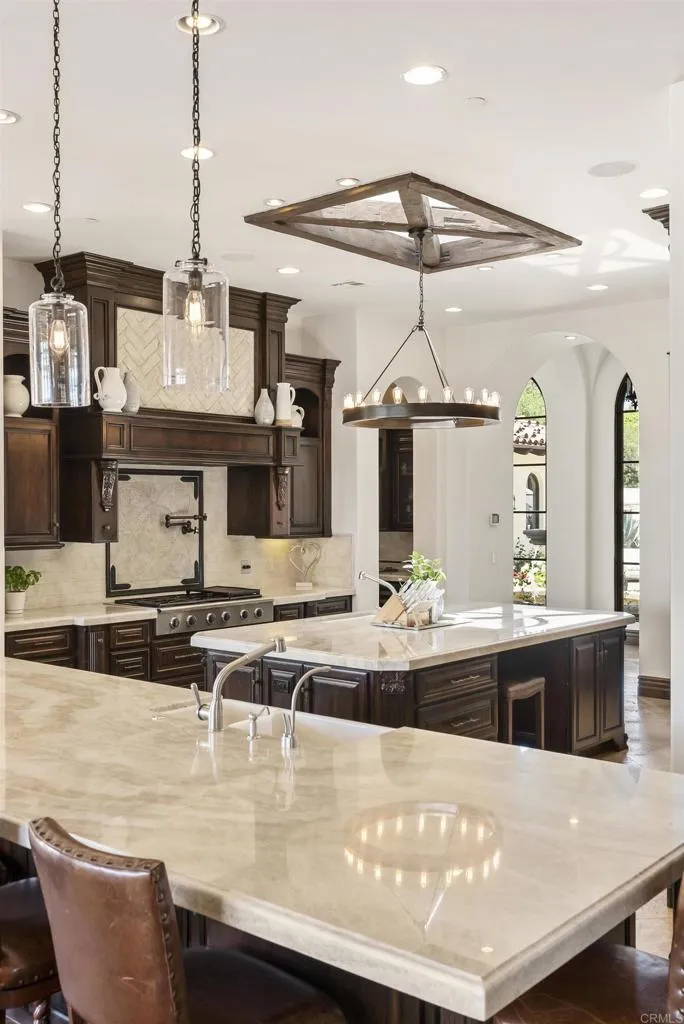 5293 La Glorieta Rancho Santa Fe, CA 92067