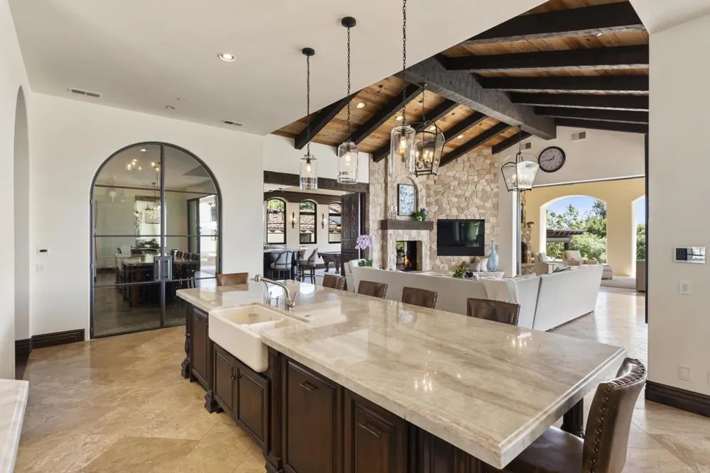 5293 La Glorieta Rancho Santa Fe, CA 92067