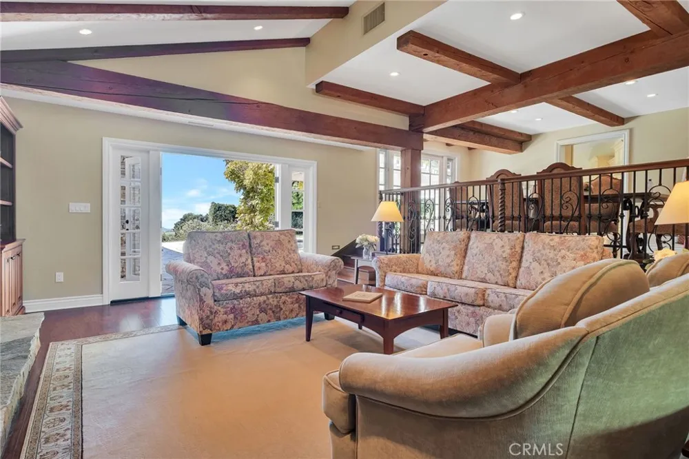 6 Caballeros Rolling Hills, CA 90274