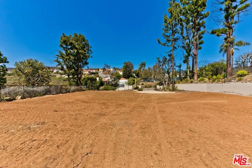 16740 Monte Hermoso Drive Pacific Palisades, CA 90272