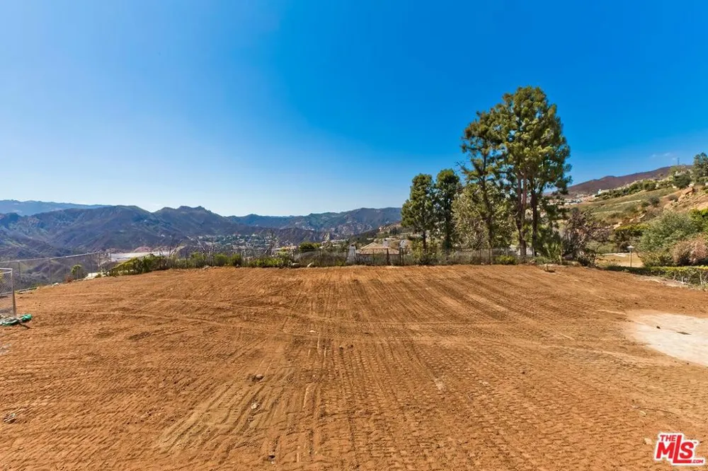 16740 Monte Hermoso Drive Pacific Palisades, CA 90272