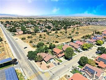 43401 Alep Avenue Lancaster, CA 93536