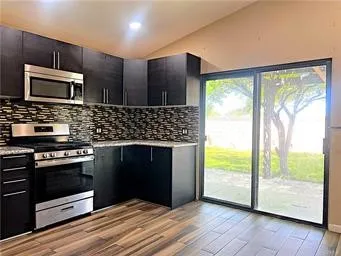43401 Alep Avenue Lancaster, CA 93536