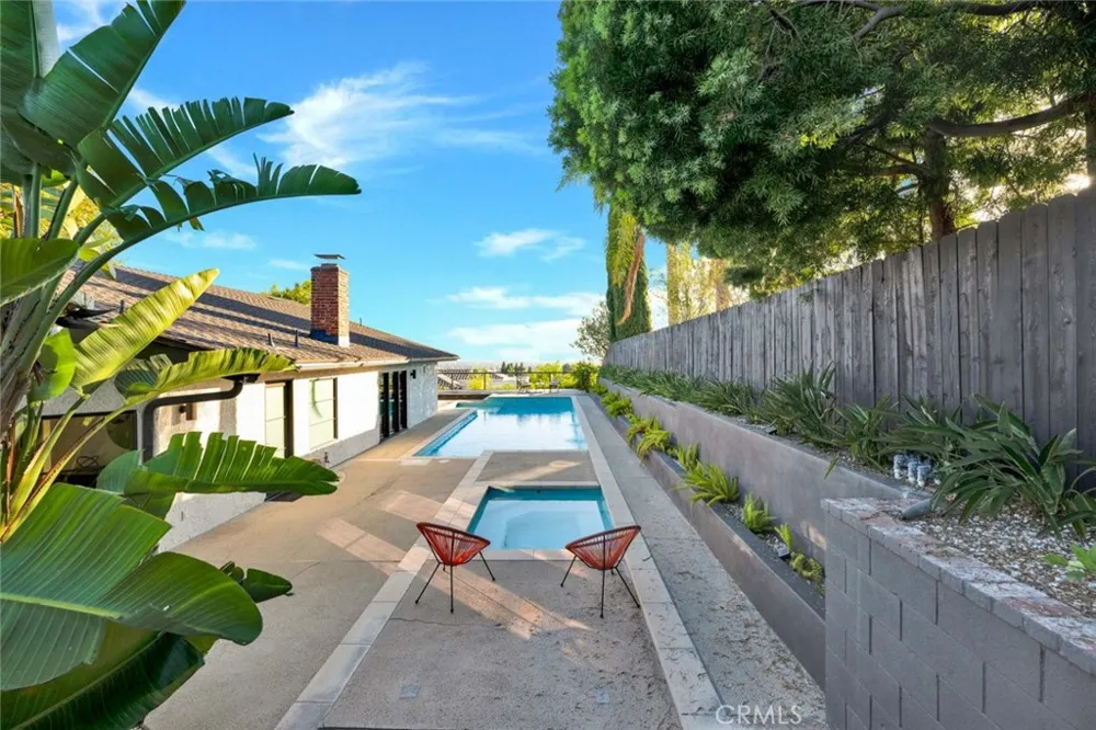 19422 Holiday Lane North Tustin, CA 92705